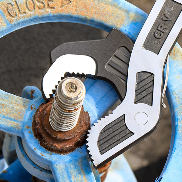 Llave autoblocante multifuncional Sakerplus